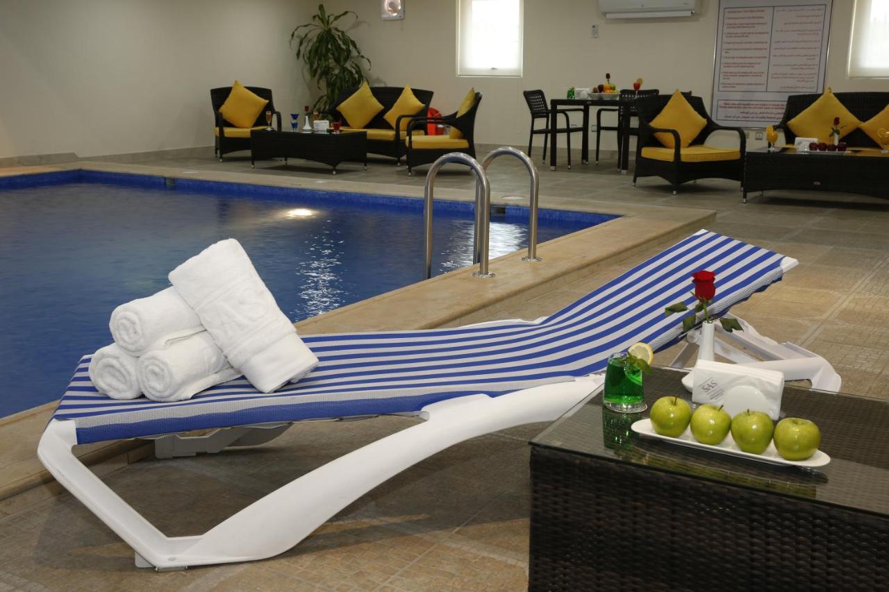 Warwick Al Jubail Hotel Bagian luar foto