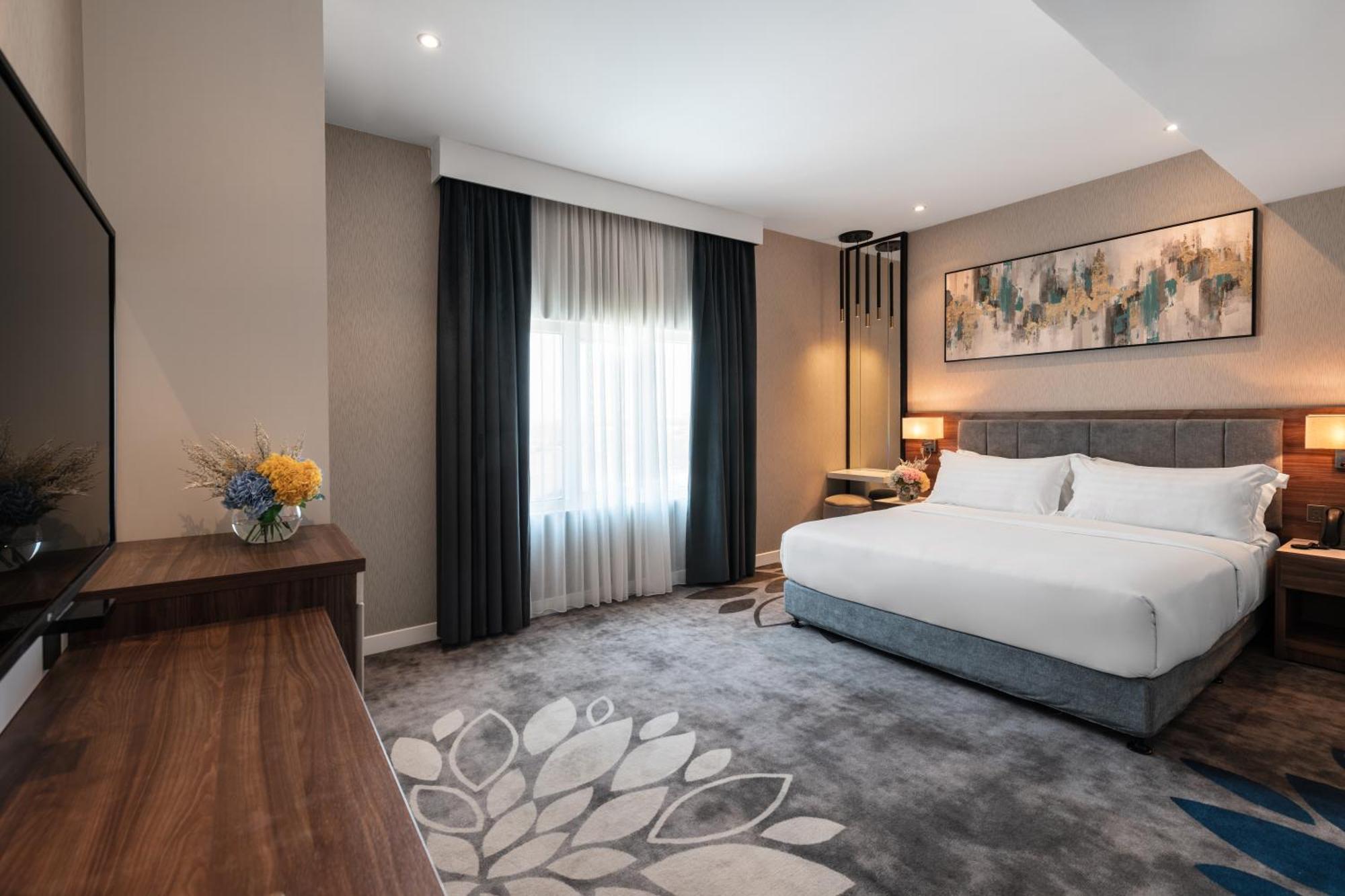 Warwick Al Jubail Hotel Bagian luar foto
